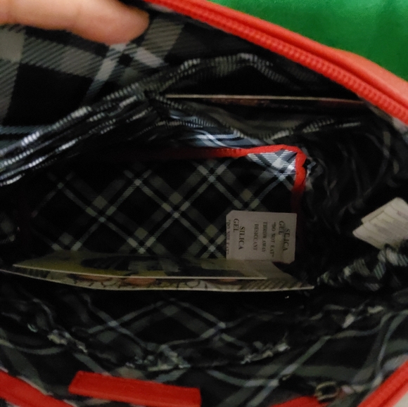 Lug Flare XL Vegan Crossbody Bag, Poppy Red - Picture 7 of 9